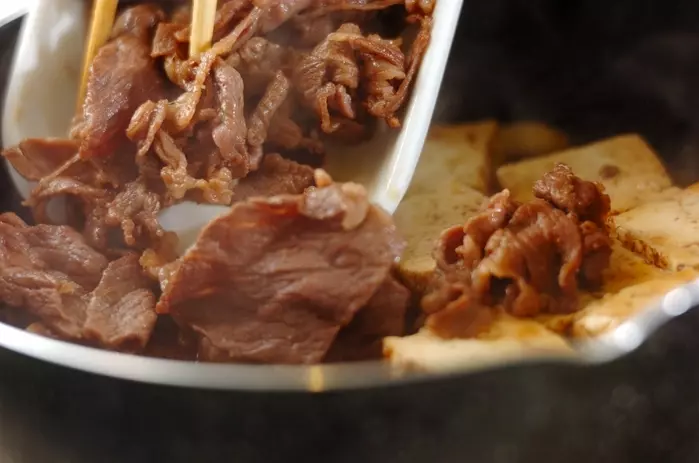 温玉のせすき焼き風肉豆腐の作り方3