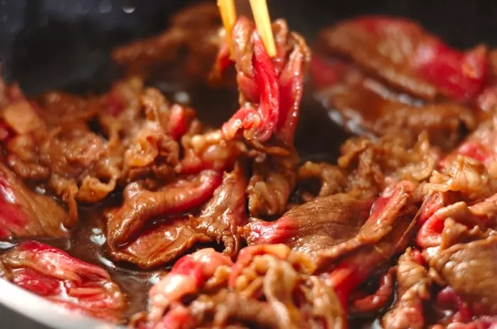 温玉のせすき焼き風肉豆腐の作り方1