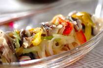 2026年4月19日(日)の献立は「しめサバのマリネ」の献立。青魚をもっと食卓に。マリネやスープは作ってしばらく置くと味が深くなるので、作り置きにも最適です。