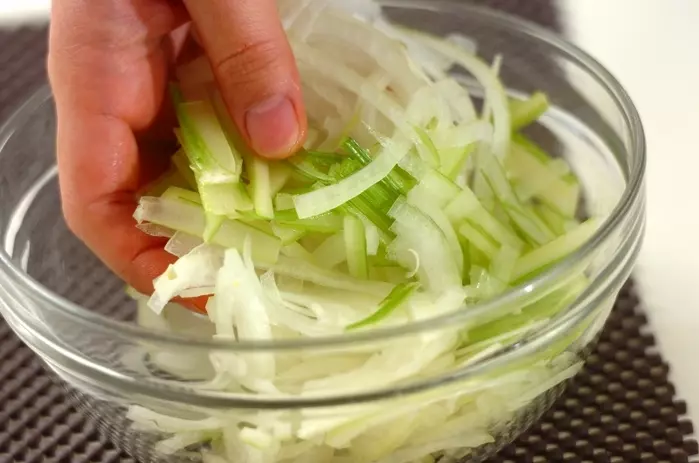 しめサバのマリネの作り方1