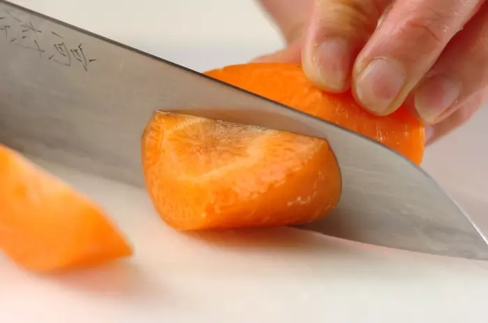 揚げ肉ジャガの下準備1