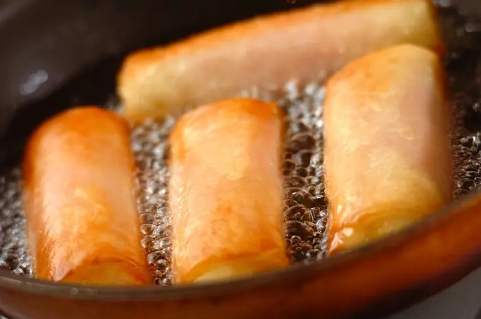 ポテトサラダの春巻きの作り方4