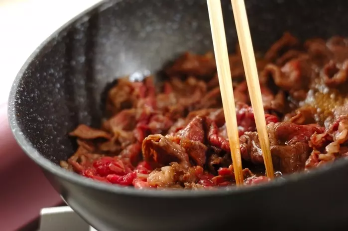 すき焼風煮の作り方1
