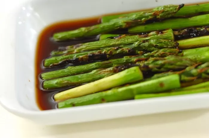 焼きアスパラのお浸しの作り方2