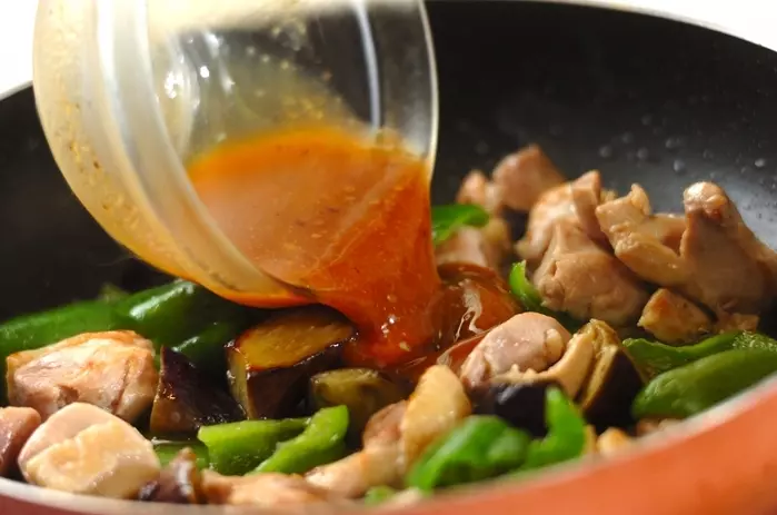 鶏となすの味噌炒め 丼ぶり 簡単10分！基本の作り方の作り方3