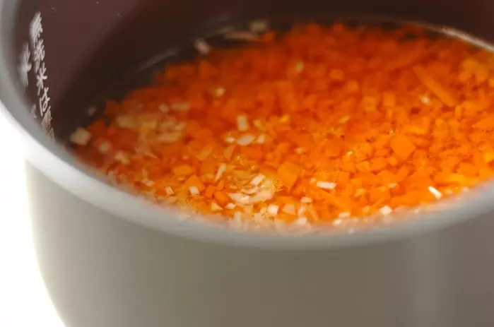 ニンジンの炊き込みご飯の作り方1