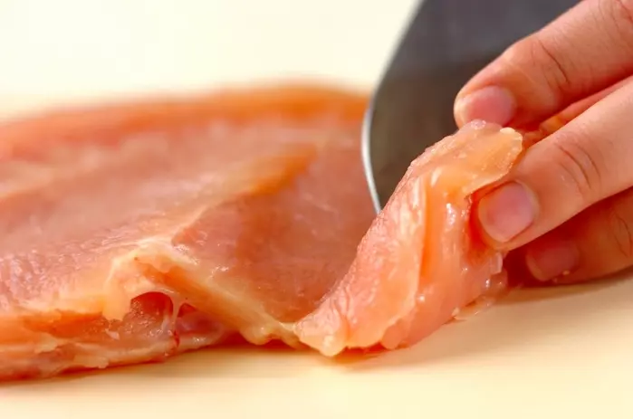 ゆで鶏のみそダレの下準備1