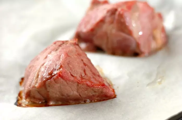 漬けて焼くだけ!ローストポークの作り方1