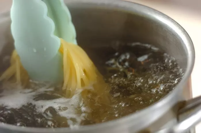 トマトと貝柱の冷製パスタの作り方2