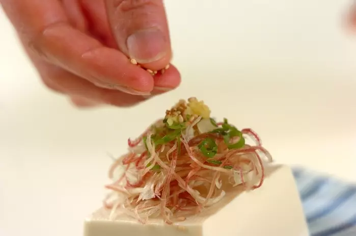 薬味たっぷり冷や奴の作り方1