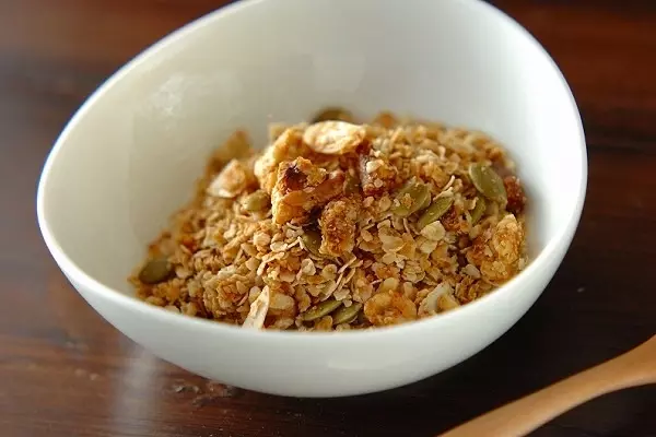 基本のグラノーラ