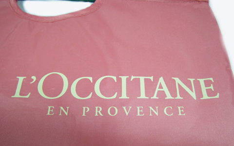 【最新雑誌付録情報】「MAQUIA」2011年10月号の付録は「マキア×ロクシタン BEAUTYスパ★バッグ」