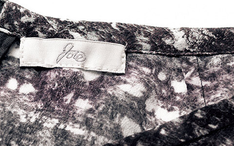 カジュアルボトムは配色が勝負！