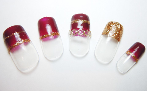 みんなの注目が指先に？！　秋のパーティーネイル