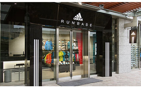 音楽と走ろう！スポーツをしながら音楽を楽しめるヘッドホン一体型“ウォークマン”登場