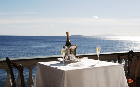 蓬莱洋館ヴィラ・デル・ソルで、スペシャルな秋コースを堪能