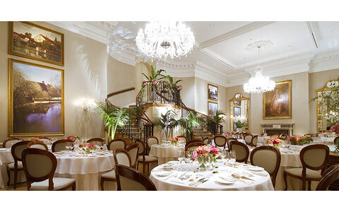 衣装にこだわる花嫁にうれしい！アイテム持ち込み無料の会場特集