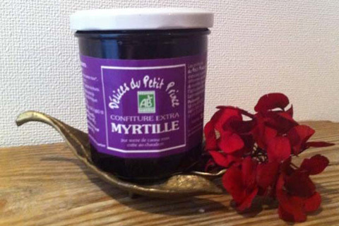 ”Fashion & Spread”をテーマにした新しいセレクトショップが青山にオープン