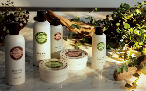 オーガニックアロマブランド、「マギー ティスランド」がリニューアル新発売