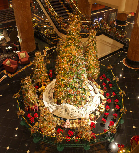 クリスマスツリー点灯式は11月3日 ウェスティンホテル東京