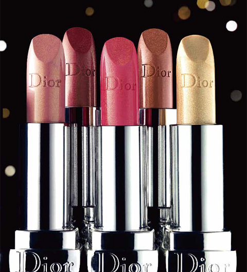 大胆に輝くゴールドで遊ぶ、注目のディオール限定アイテム