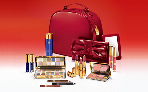 エスティ ローダーからフルメークがセットになった、クリスマスコレクションが登場