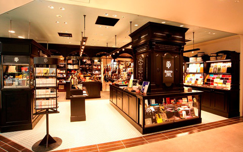 話題の「ルミネ有楽町」にステーショナリーのセレクトショップがオープン