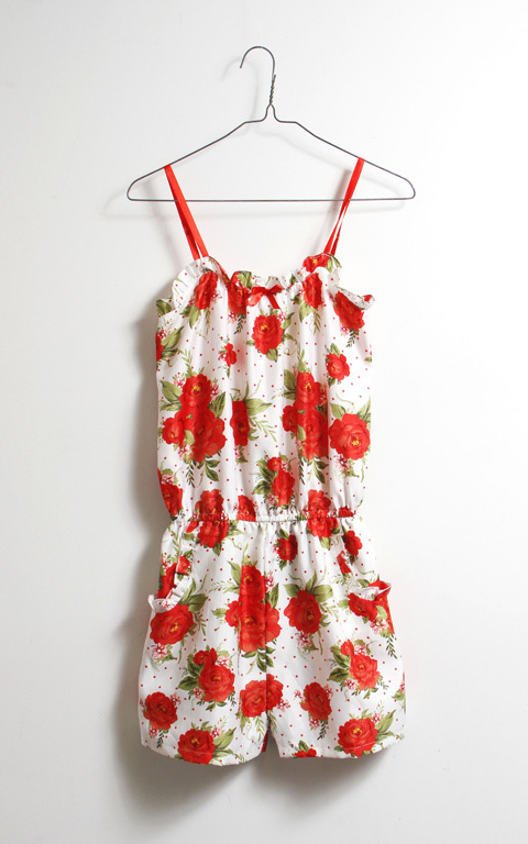 COLLECT POINTとjessie steeleのコラボアイテムが発売