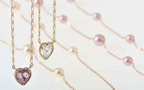 スワロフスキー・エレメントが輝く、クリスマス新商品登場