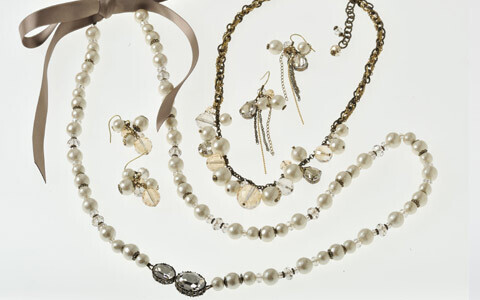 スワロフスキー・エレメントが輝く、クリスマス新商品登場