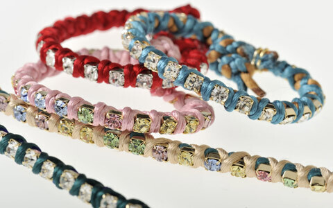 スワロフスキー・エレメントが輝く、クリスマス新商品登場