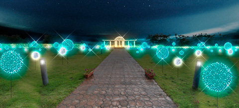 富士のレストランから望む絶景の中庭と10万球のLEDイルミネーション