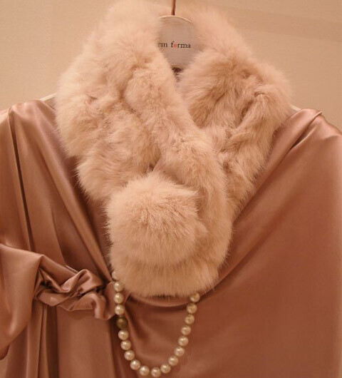 年末に使えるパーティドレス充実のショップが、湘南にグランドオープン