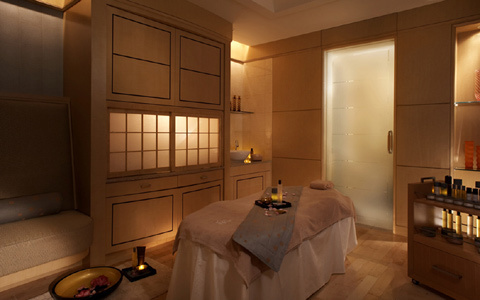 ザ・リッツ・カールトン東京で、極上タイム