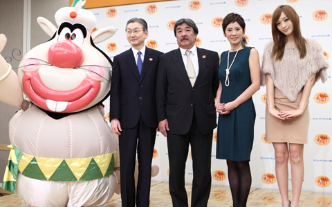 皮膚の日に伝授した、皮膚科とモデルが押す「スキンケアとボディケア」