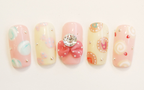 かわいいパステル好きさん必見！　スイーツ☆スイーツネイル♪