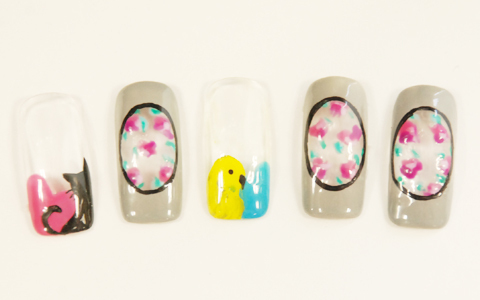 個性派さん必見？！　黒猫＆インコフレンチ