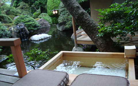 伊東温泉・アジアン「美容スパ椿姫」