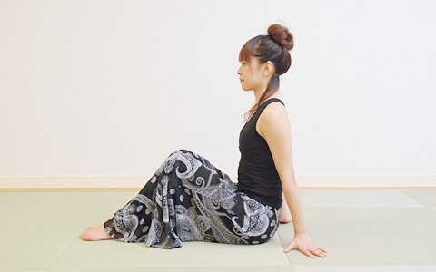 お正月太りで後悔した人へ…ヨガポーズを学んで太りにくいカラダをつくろう【後編】