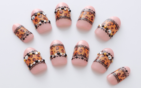 2012年春夏トレンドネイル　「スパイシー マスキュリン」【3】