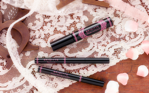 ローラの大人ロマンティックメイクに注目！　「BRIGITTE」がデビュー