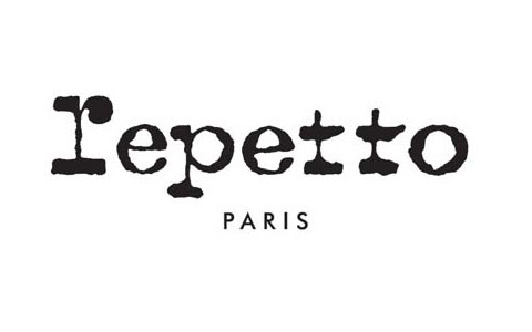 レペット、バレエ用品を被災地の子供たちに提供