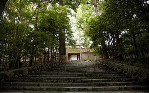 日本最高格の神様に出会える、「タラサ志摩」伊勢神宮さくら参拝