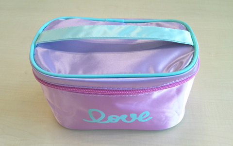 【最新雑誌付録情報】「with」2012年3月号の付録はティンクピンクの「ハッピーloveポーチ」