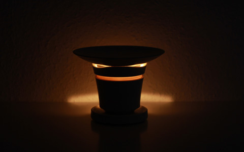 現代陶芸家と、北欧デザインショップが生んだ「香炉」