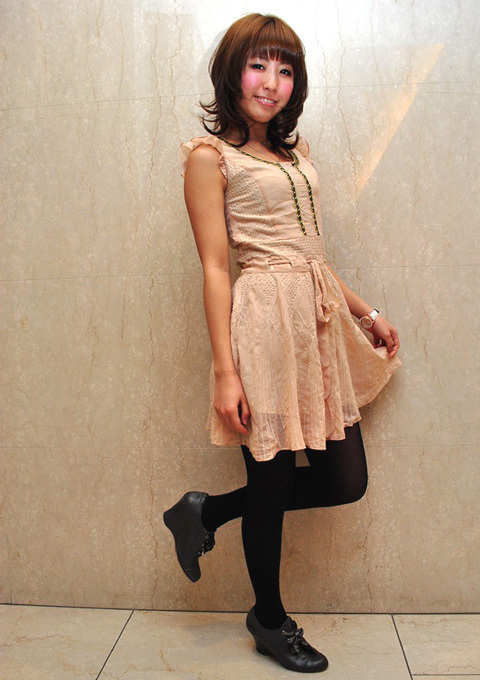 映画鑑賞は、マリリン風ファッションで