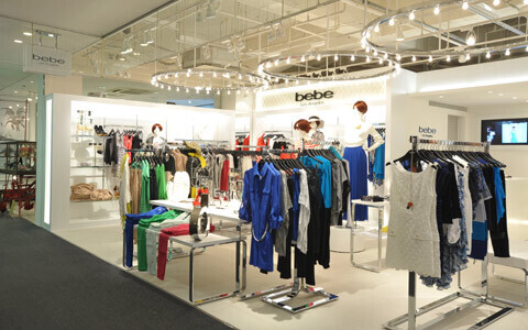 西山茉希、hitomi、道端アンジェリカら豪華メンバーが「ビービー・ロサンゼルス」オープニングパーティーに登場