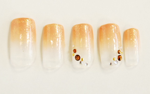 ヌーディ―グラデーションネイル