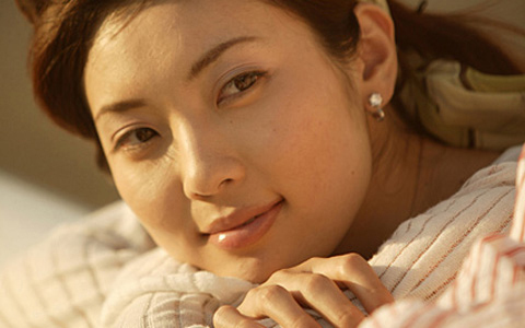 恋愛で主導権を握る秘訣、小悪魔の「アメとムチ」