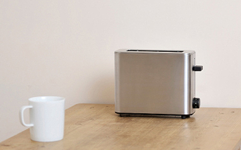 超コンパクトなミニ家電、ポップアップトースター